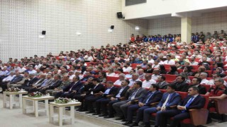 Eski Emniyet Genel Müdürü Celal Uzunkaya, Kiliste 15 Temmuz konferansına katıldı