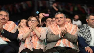 Gaziantepte Hemşehriler Derneği Festivalinde Şanlıurfa standına yoğun ilgi