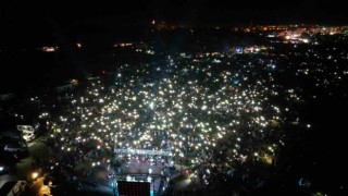 Karacabeyde meteor yağmuru için binlerce kişi toplandı