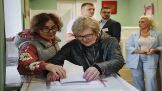 Rus işgali altındaki Ukrayna topraklarında Putin'in partisi yerel seçimlerin galibi oldu