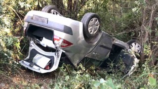 Anadolu Otoyolunda zincirleme kaza, bir araç şarampole uçtu: 3 yaralı