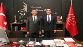 Başkan Arıcı, CHP Genel Başkanı Özelle görüştü