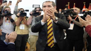 Dursun Özbek: Galatasarayı gelecek yüzyıllara taşıyacak şey birlik ve beraberliktir