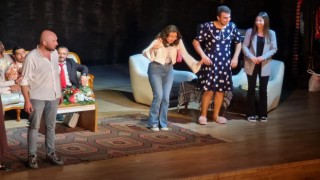 Erzincanda Dikkat Yalan Çıkabilir! tiyatro oyunu sahnelendi
