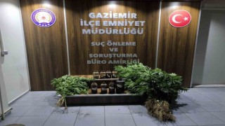İzmirde zehir tacirine polis baskını