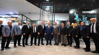 Ticaret Bakanı Ömer Bolat HOMETEX Fuarını ziyaret etti