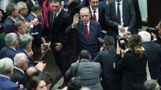 Erdoğan: “Muhalefet Sıkılı Yumrukları Açmalı”