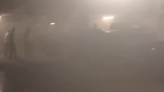 Korupark otoparkındaki araç alev alev yandı