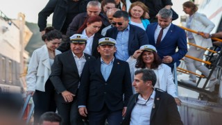 CHP Genel Başkanı Özel deniz otobüsünün ilk seferi ile Bodrumda